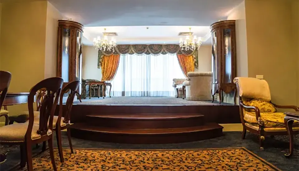 هتل اینتوریست پالاس باتومی